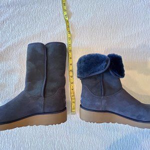 Ugg Royal Blue Boot, US Women's size 8